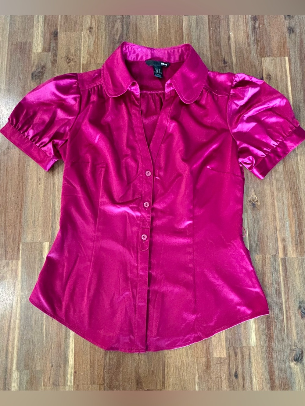 H&M Satin Short-Sleeve Button-Up Blouse - Fuchsia